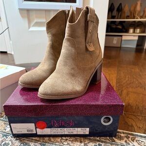 Refresh Women's Tan Heeled Boots